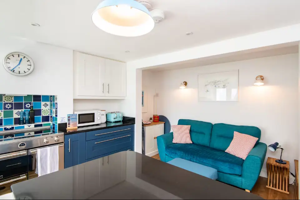 1-bedroom Kemptown flat with a private sunny garden, photo 1