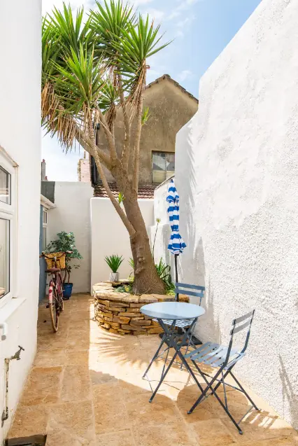 1-bedroom Kemptown flat with a private sunny garden, photo 5