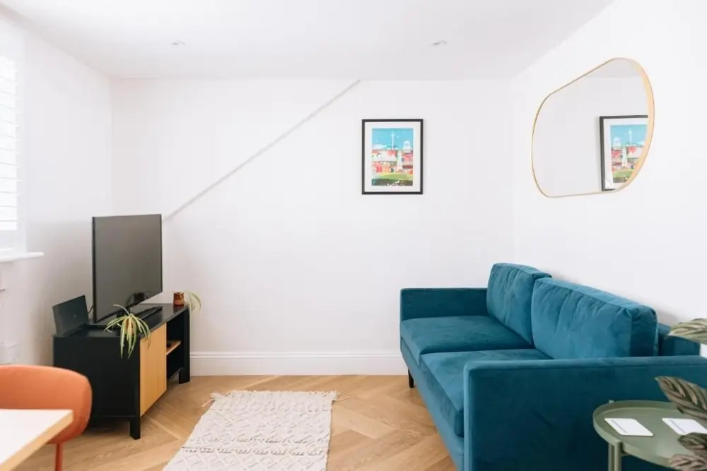 Modern 1-bedroom flat with sea views, near the beach, photo 1